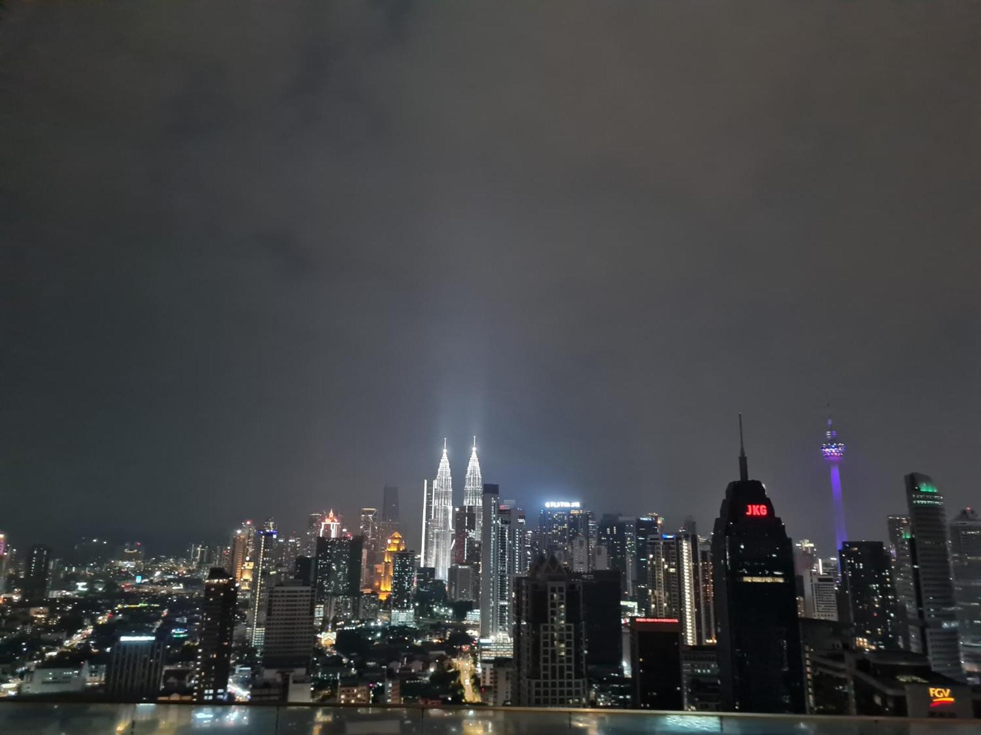 Hostel At Regalia Sky Pool Kuala Lumpur Ngoại thất bức ảnh